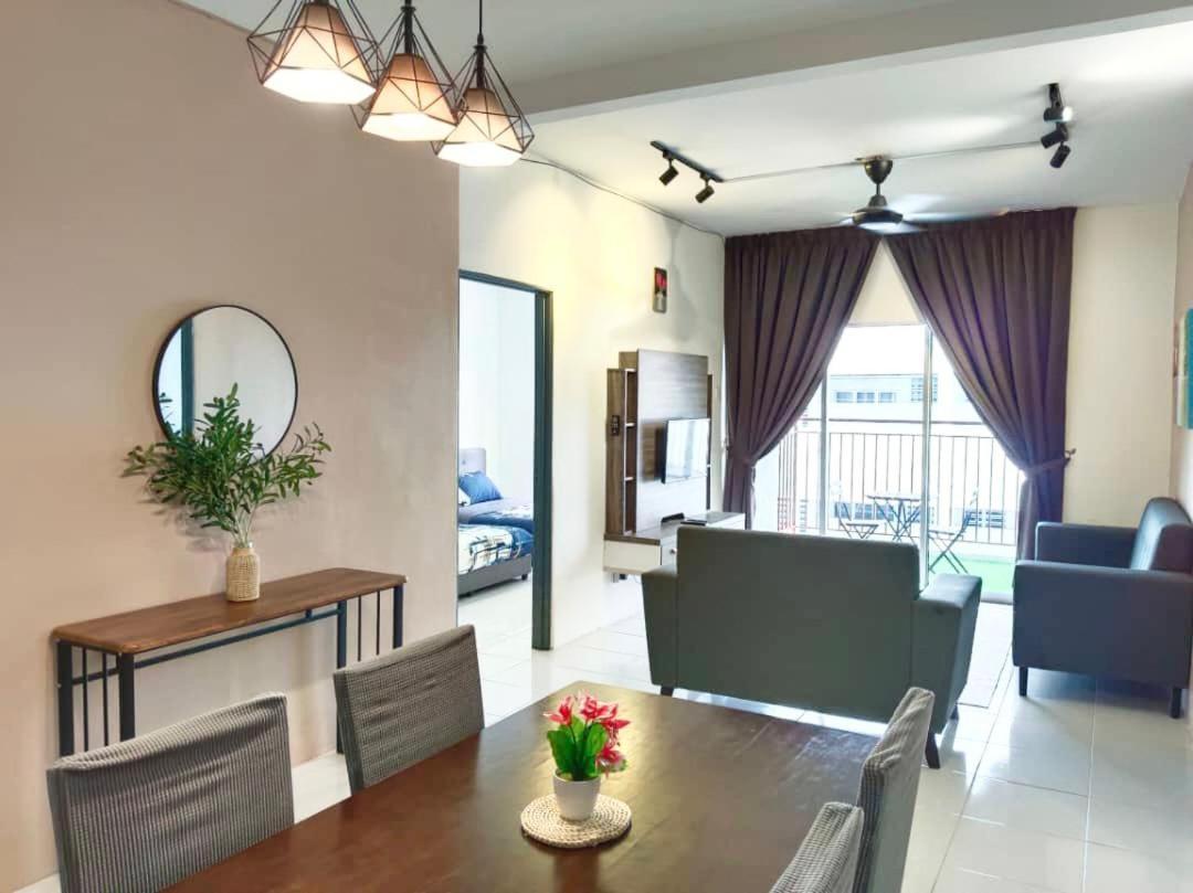 Irdina At Emerald Avenue Centrum Apartment *