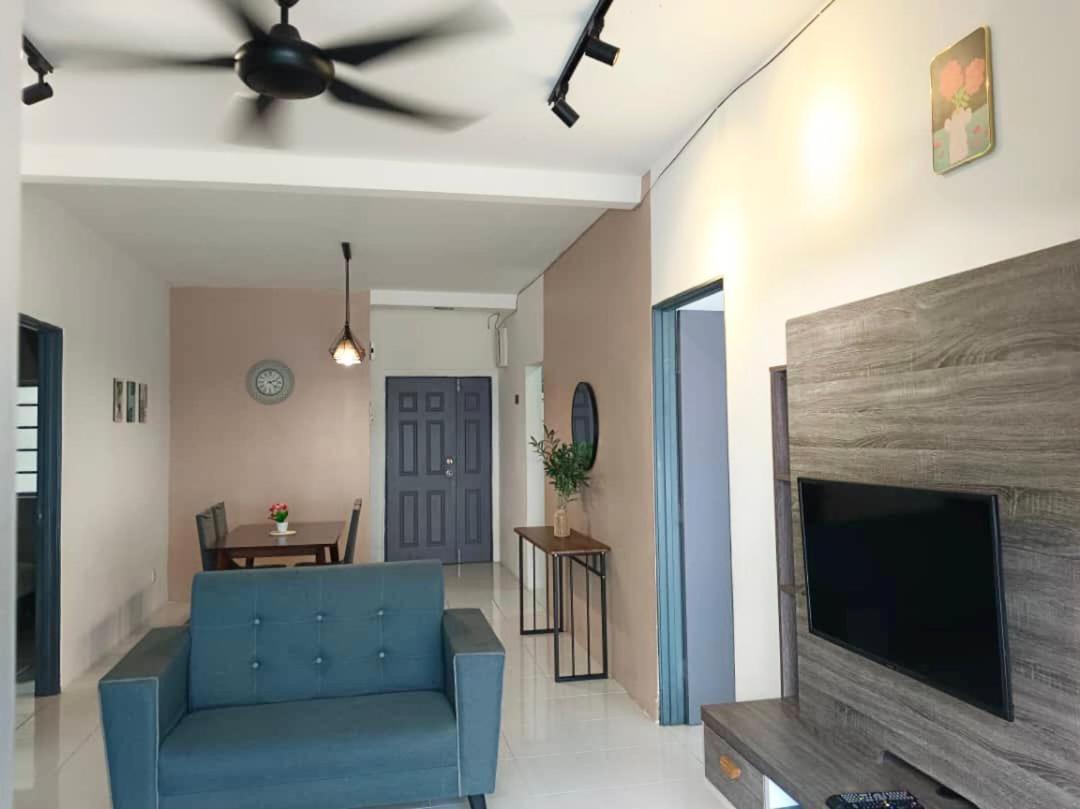 Irdina At Emerald Avenue Centrum Apartment