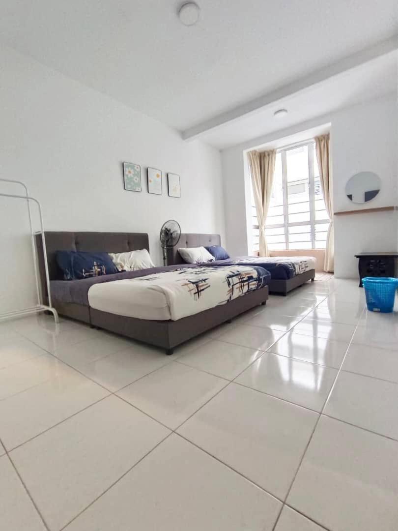 Irdina At Emerald Avenue Centrum Apartment